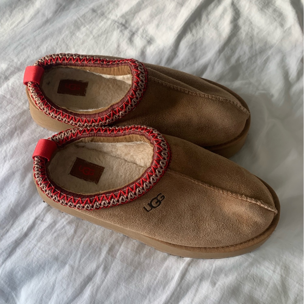 Ugg women’s tazz platform slippers